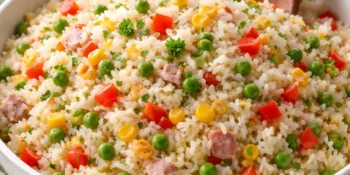 Arroz à grega de Natal: a versão turbinada que ninguém vai criticar