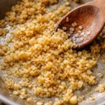 Como deixar o alho dourado sem amargar: truque simples