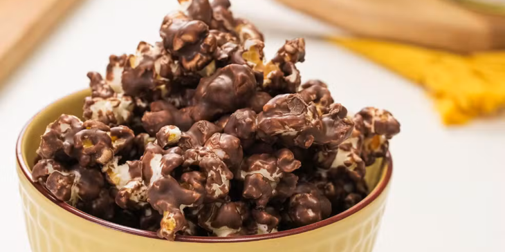 Receita de pipoca doce: fácil de fazer e pronta em apenas 20 minutos