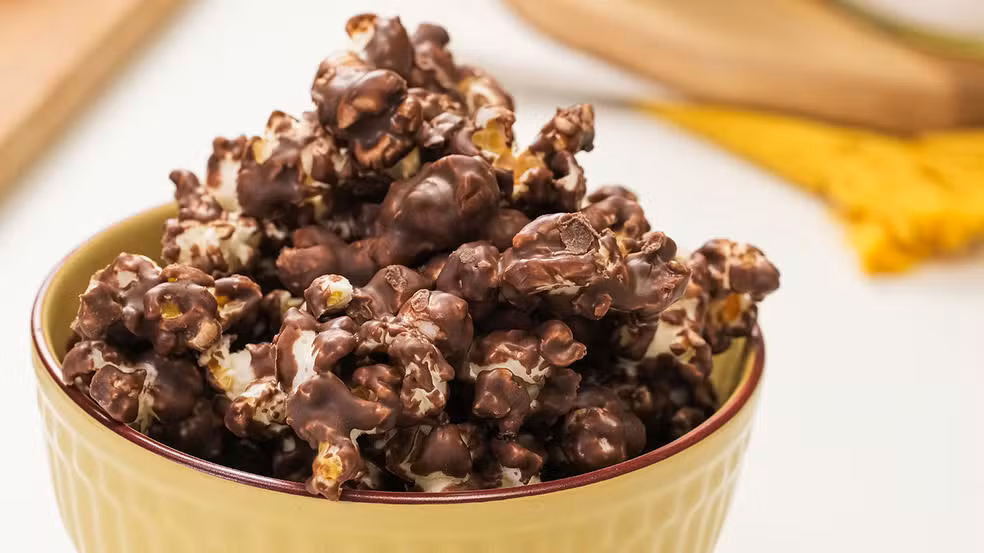 Receita de pipoca doce: fácil de fazer e pronta em apenas 20 minutos