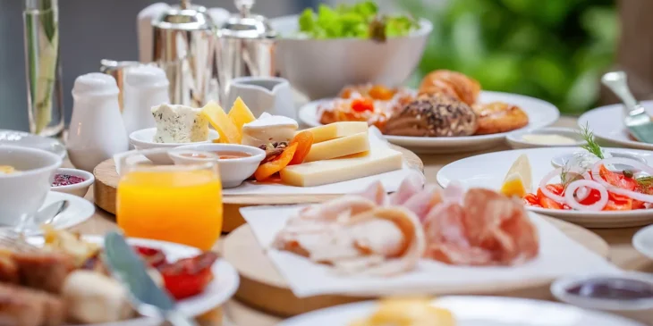 Café da manhã de hotel: Veja receita com ingredientes simples para animar o seu dia