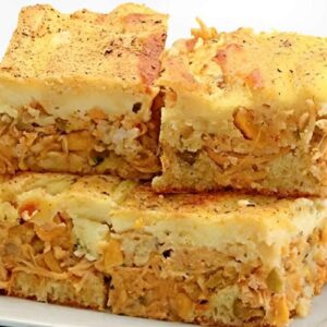 Tarde de domingo + Torta de frango: A receitinha que vai animar a sua tarde de domingo