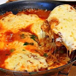 A melhor receitinha para o fim de semana: Frango à parmegiana em 45 minutos!